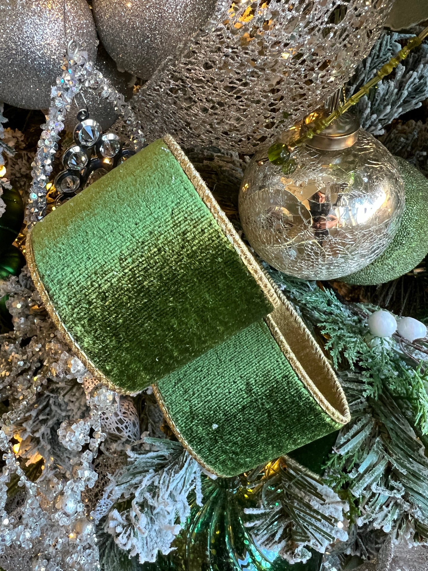 2.5” x 10yds lush velvet metallic light gold back, forest green ribbon (d. Steven’s)