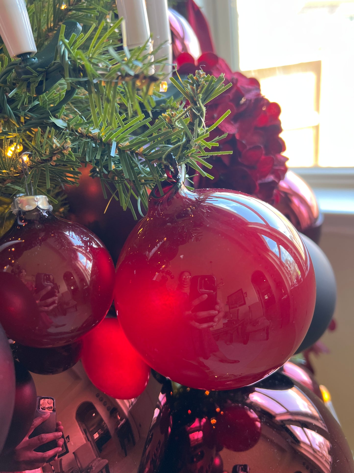 ILLUME GLASS ORNAMENT
4"-100MM / RED