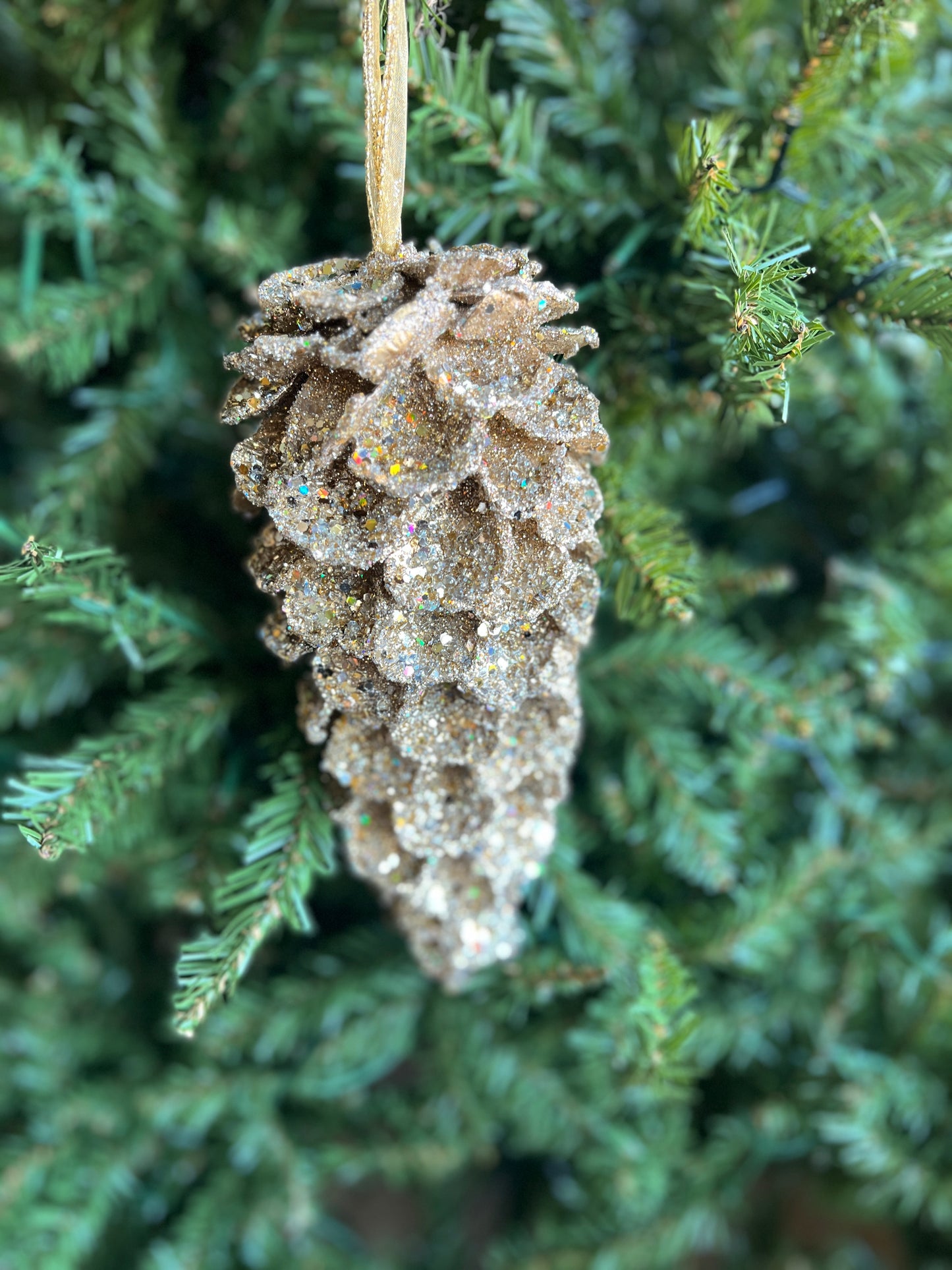 XXL PINECONE GOLD