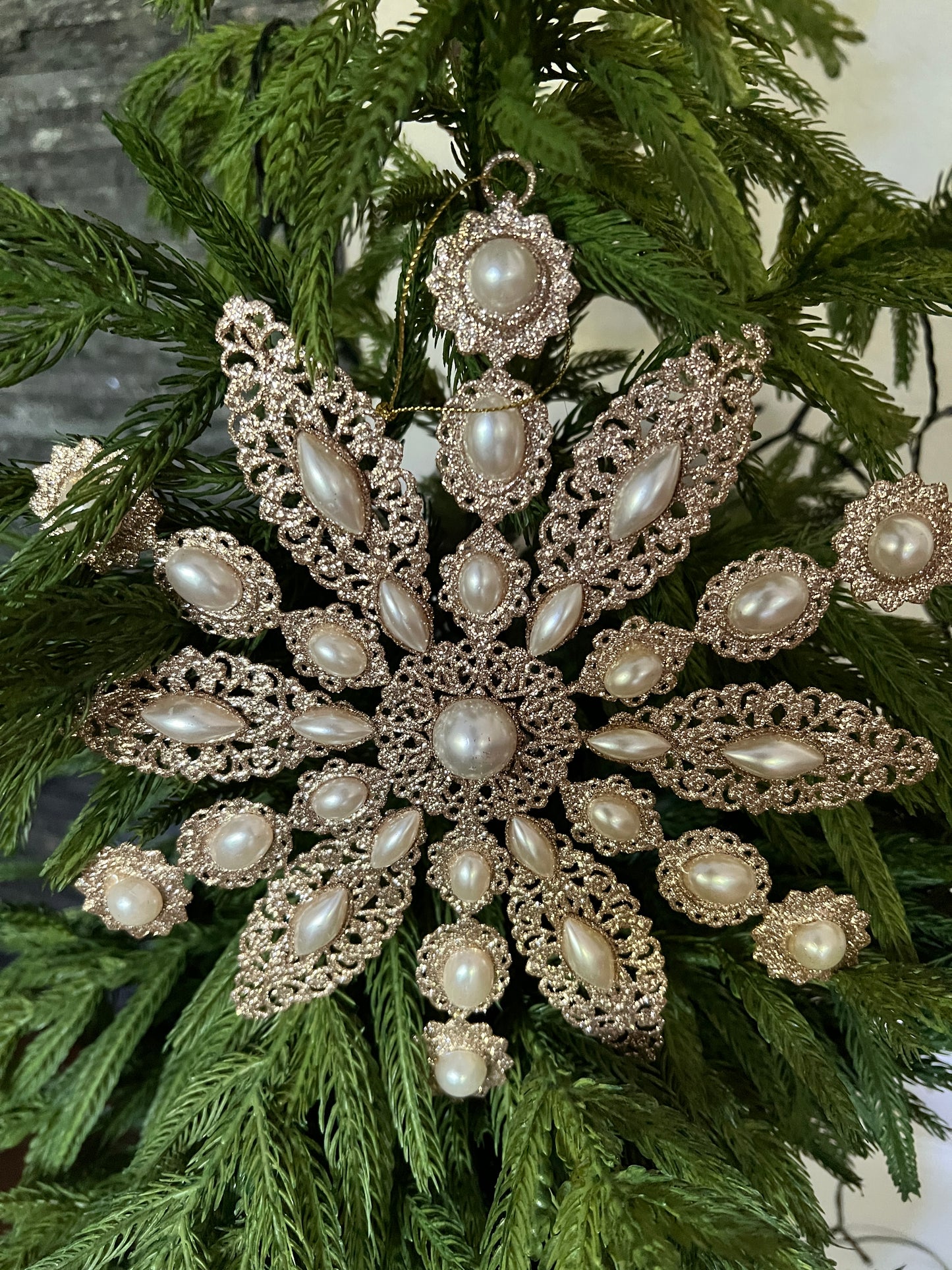 9" Glitter and Pearl Ornament