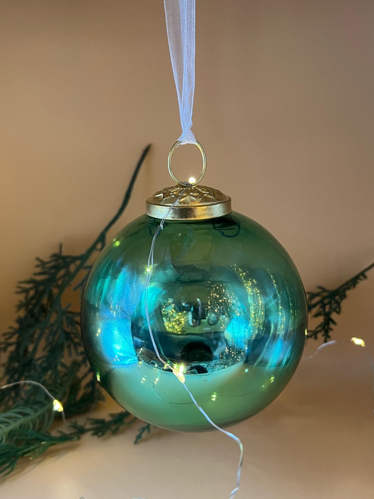 4" GLASS OMBRE" BALL ORNAMENT