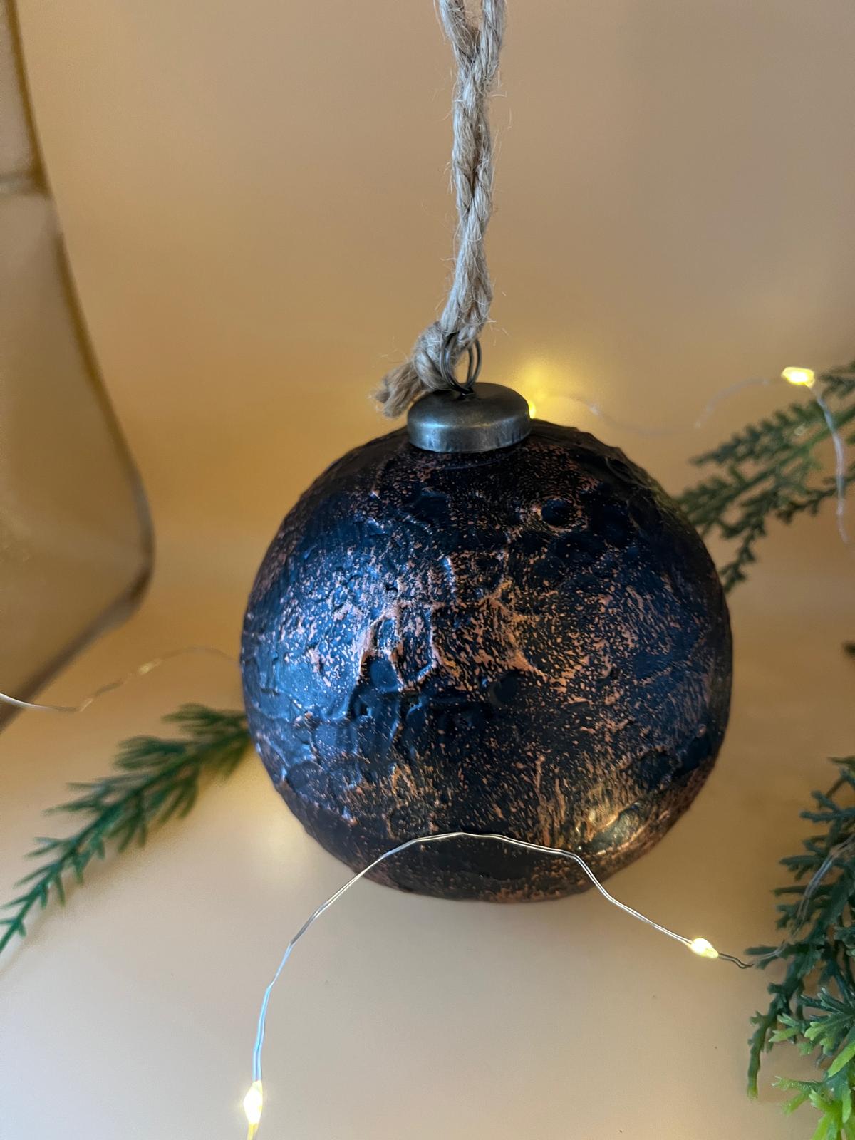 4” METALLIC BALL ORNAMENT
