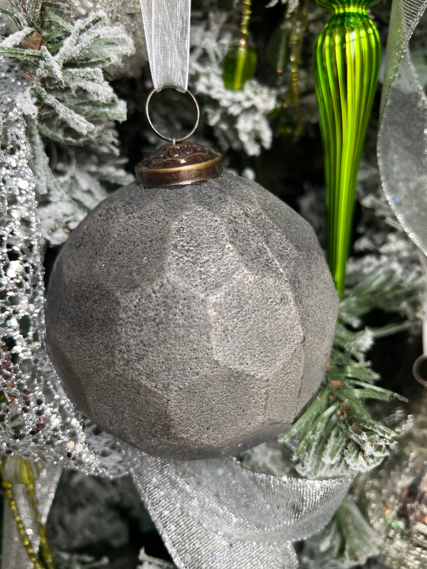 4" MERCURY GLASS ART BALL ORNAMENT