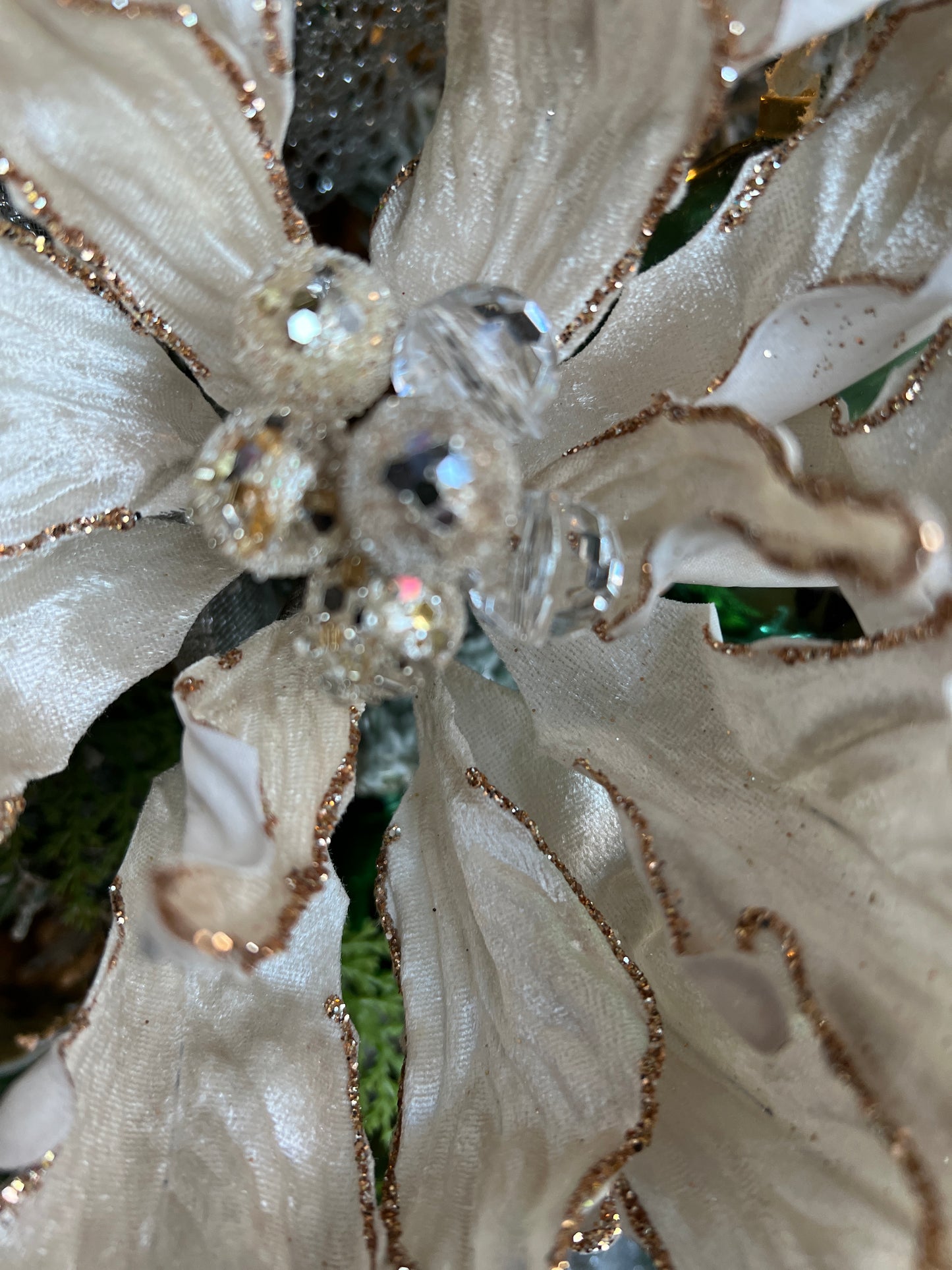 WHITE POINSETTIA STEM ( FARRISILK)