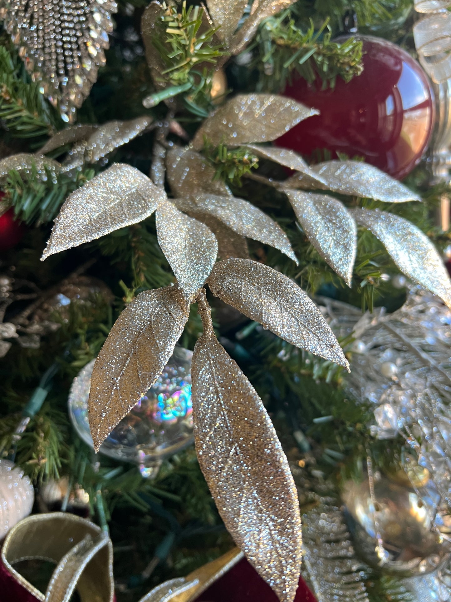Vickerman 22" Champagne Glitter BayLeaf Artificial Christmas Spray.