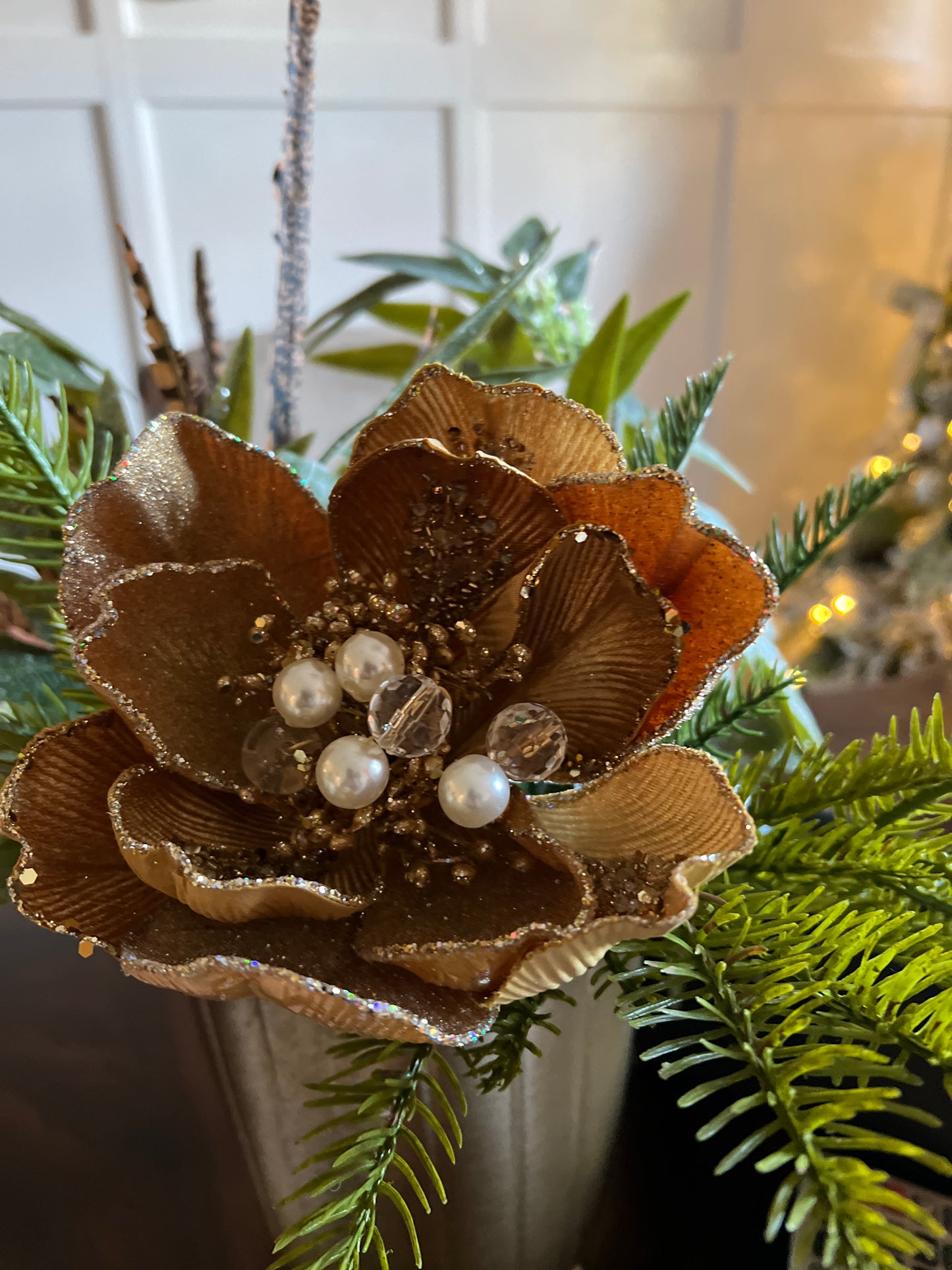GRAND MAGNOLIA STEM(CHAMPAGNE) FARRISILK