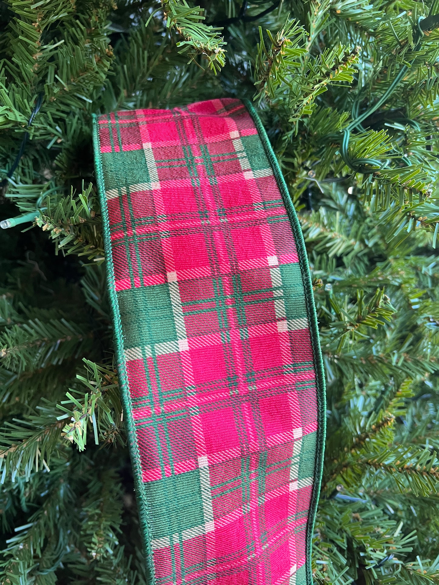 Red and green plaid wired ribbon