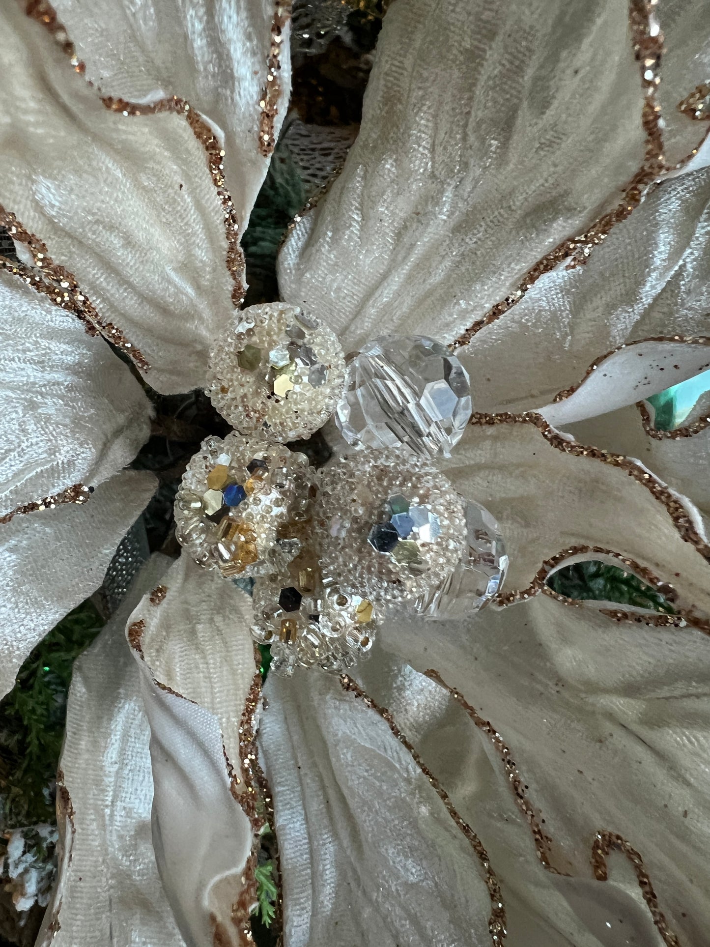 WHITE POINSETTIA STEM ( FARRISILK)