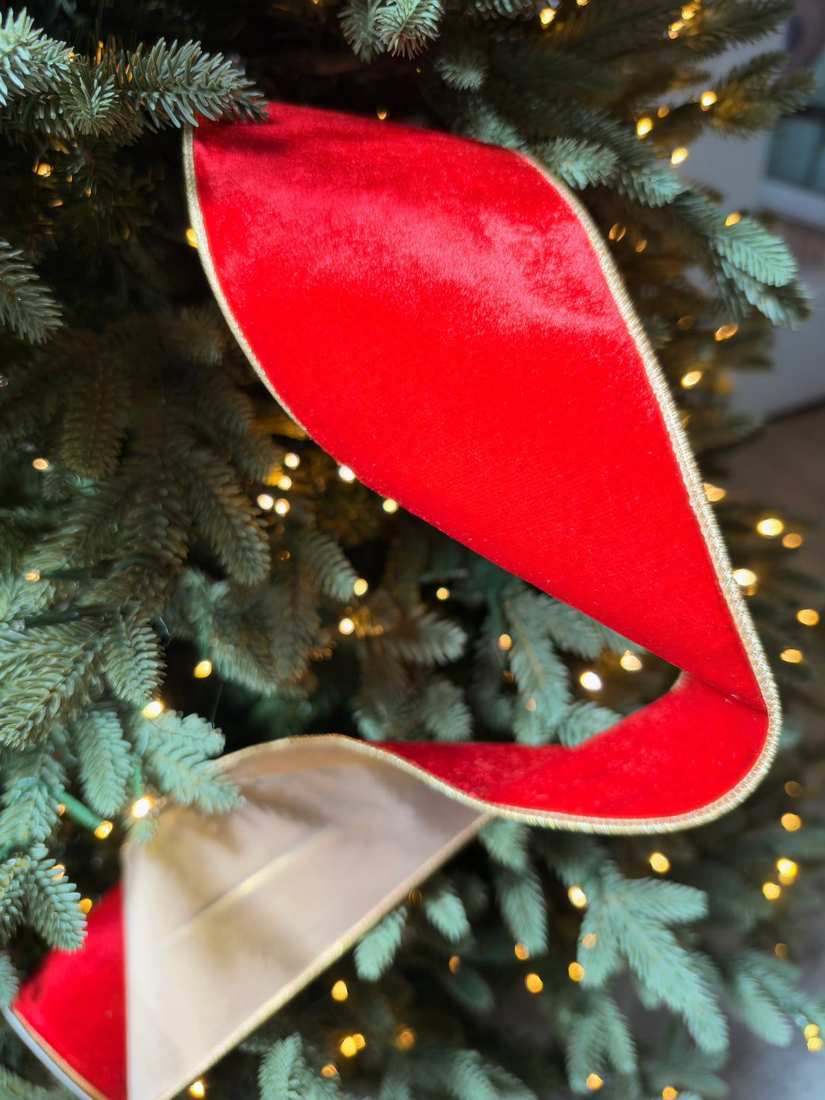 HOLIDAY RED VELVET WITH GOLD EDGE & REVERSE RIBBON 4"