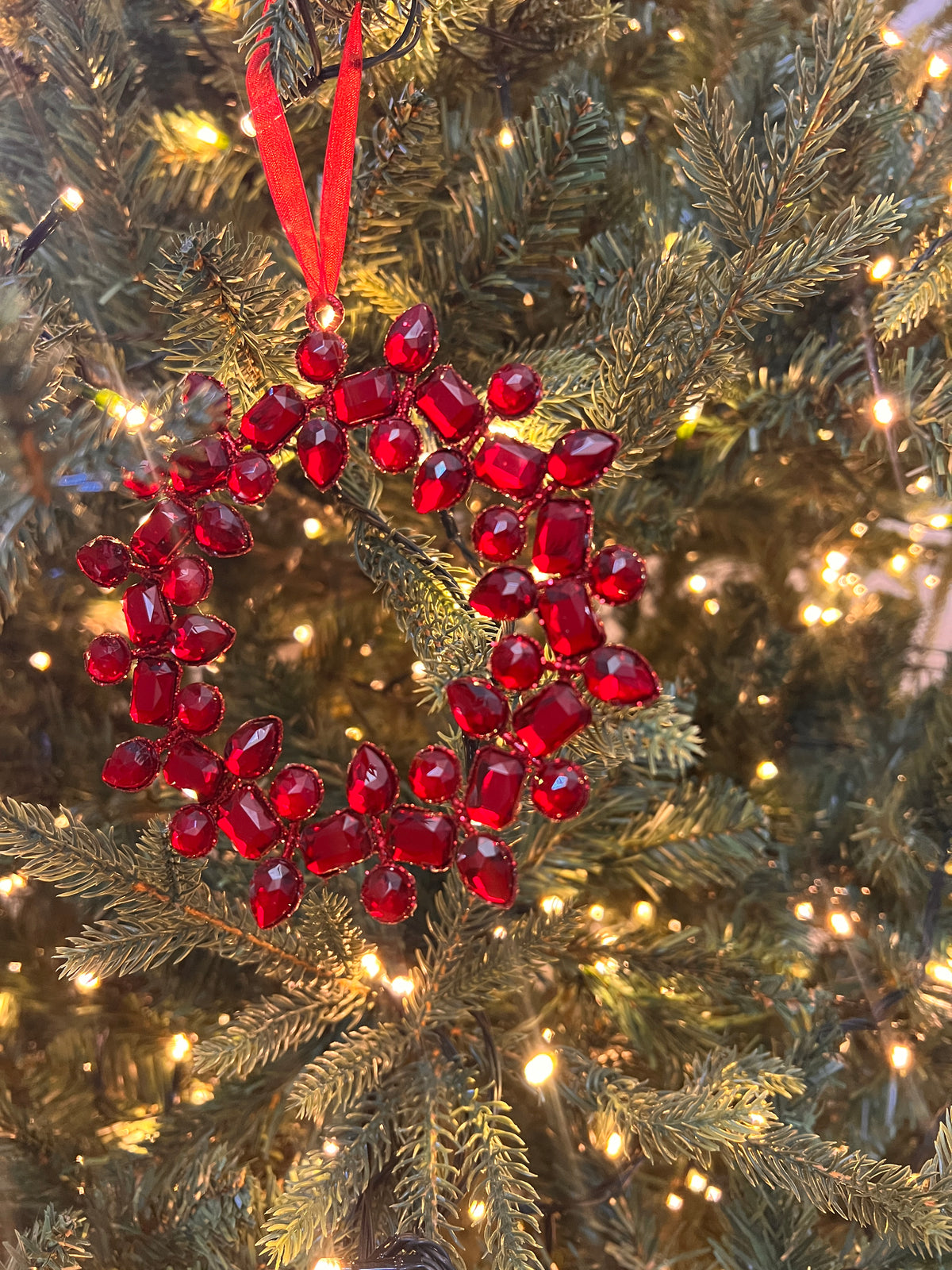 5” Jewel wreath ornament (red)