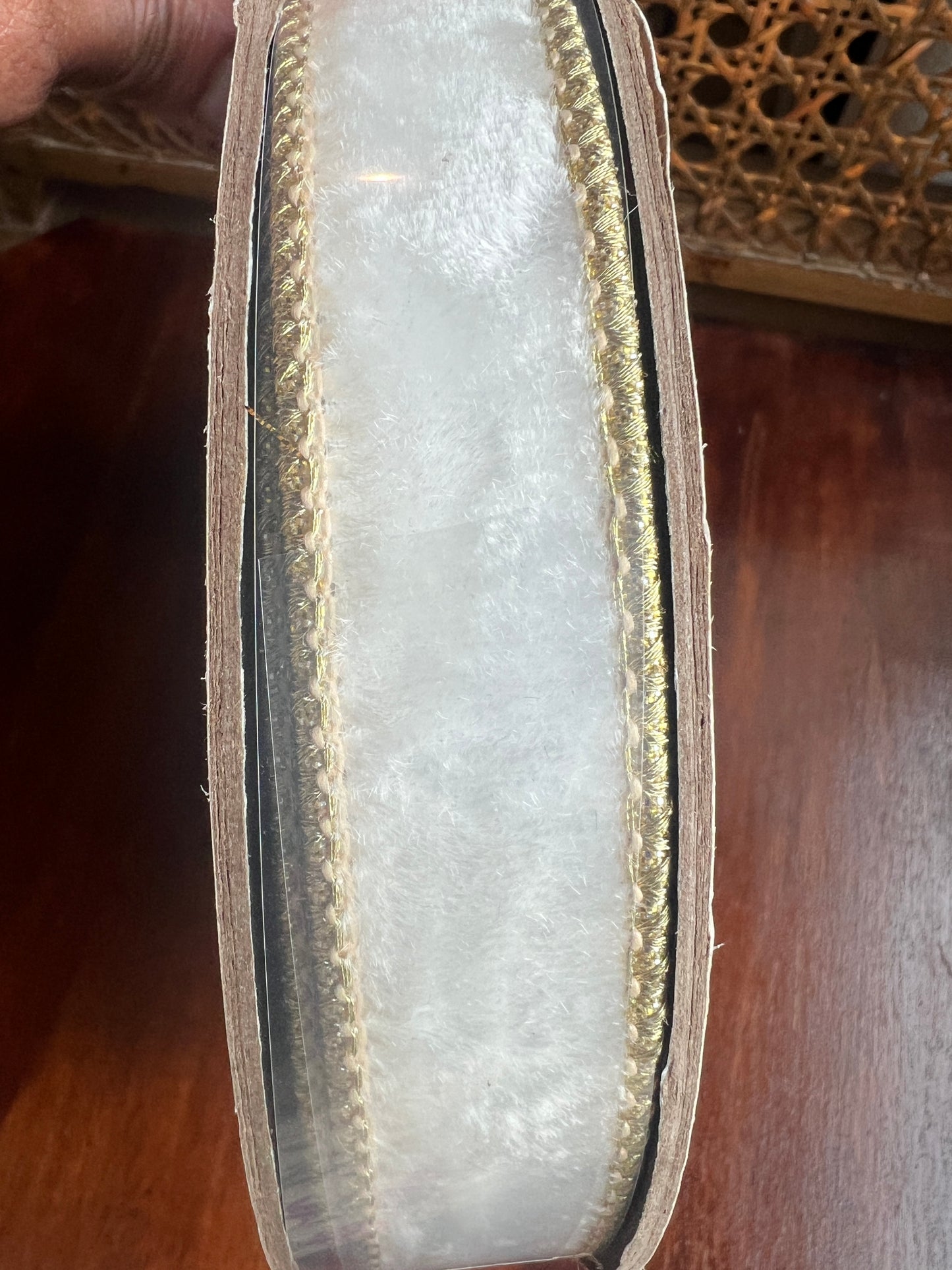 1" x 10yds VP lush velvet metallic light gold back , winter white