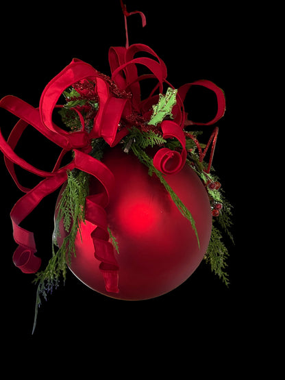 Mistletoe ted bauble