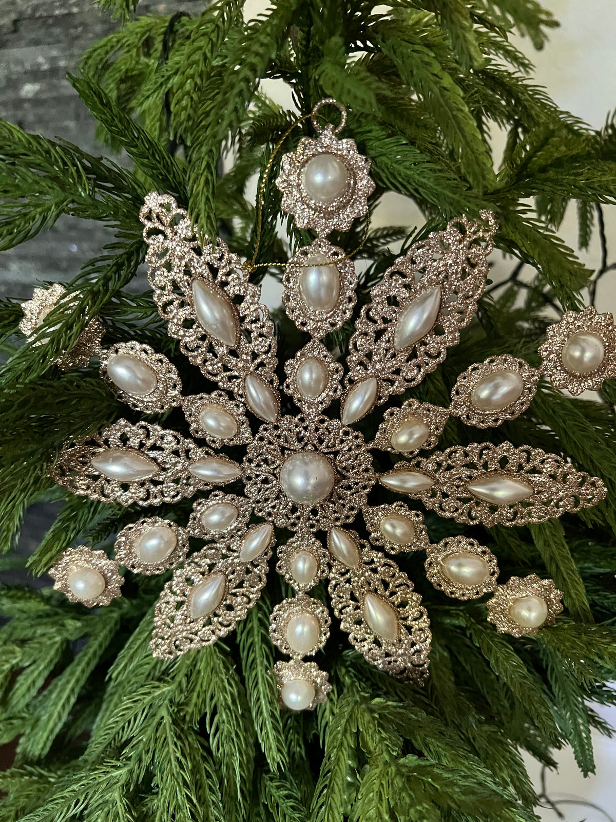 9" Glitter and Pearl Ornament