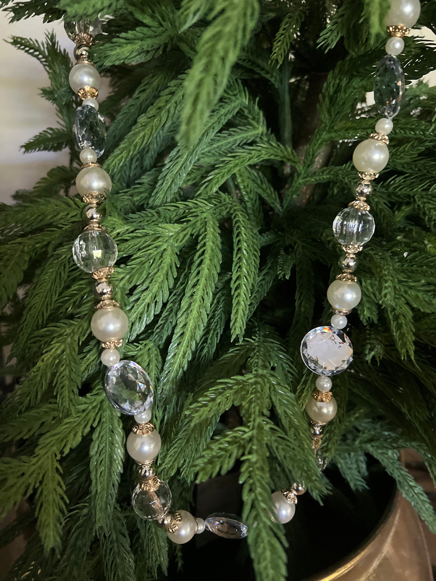 5’ Pearl and crystal Beaded Garland