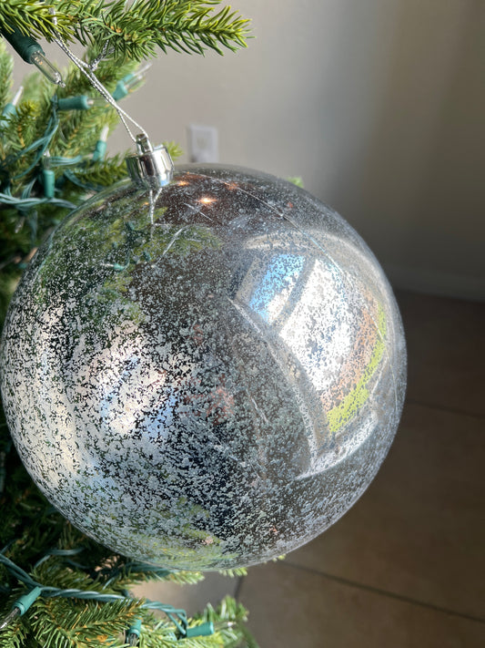 Vickerman 10”silver shiny balls