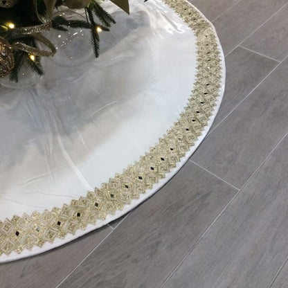 84" velvet beaded collar tree skirt, white