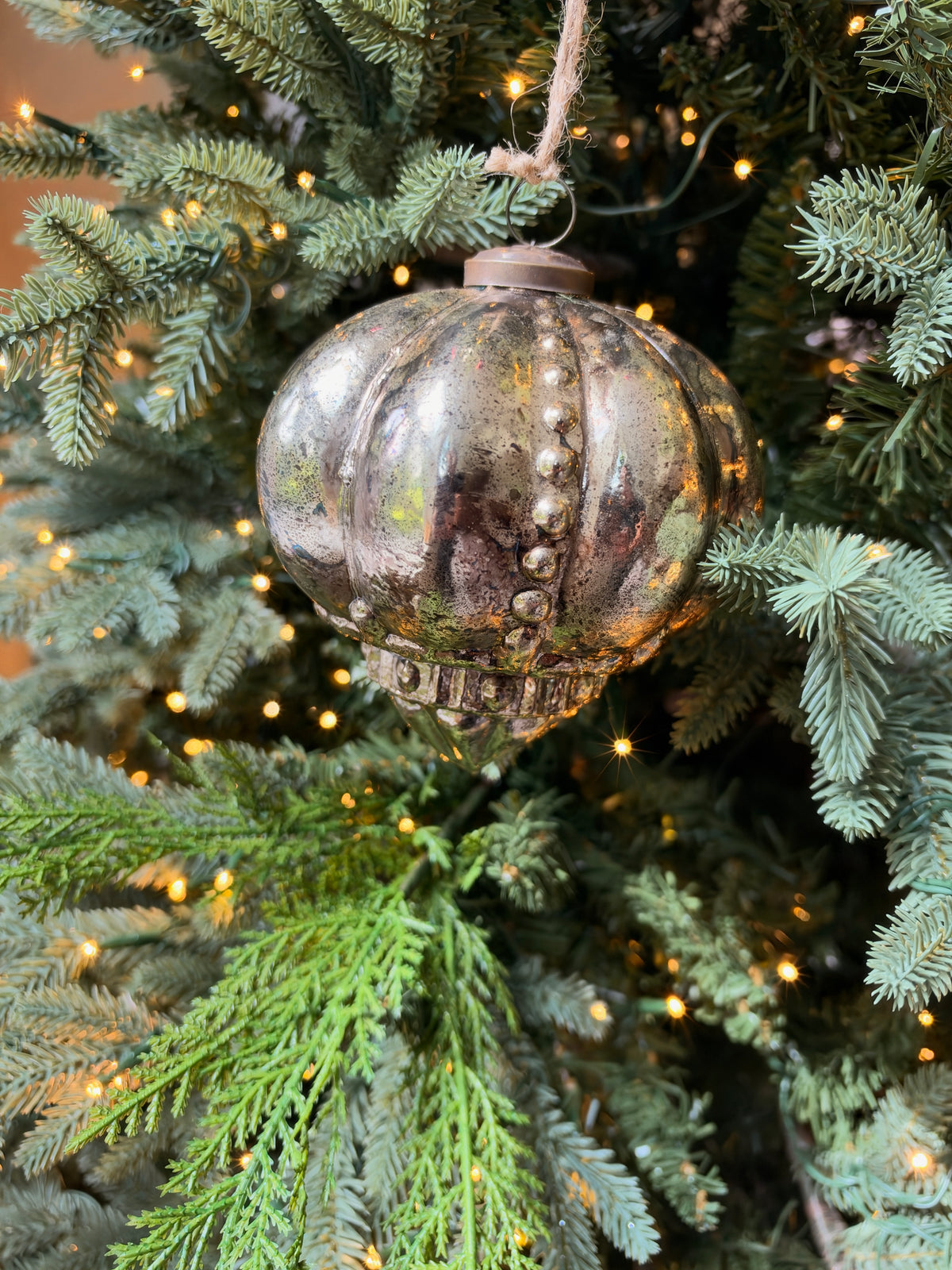 REGAL BEADED champagne 5" ORNAMENT